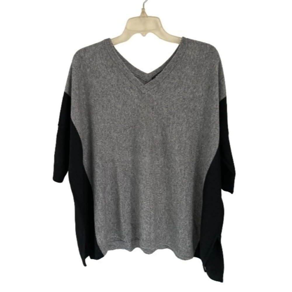 Women's Size - Small Acrobat Oversized V-neck Colorblock Gray Black